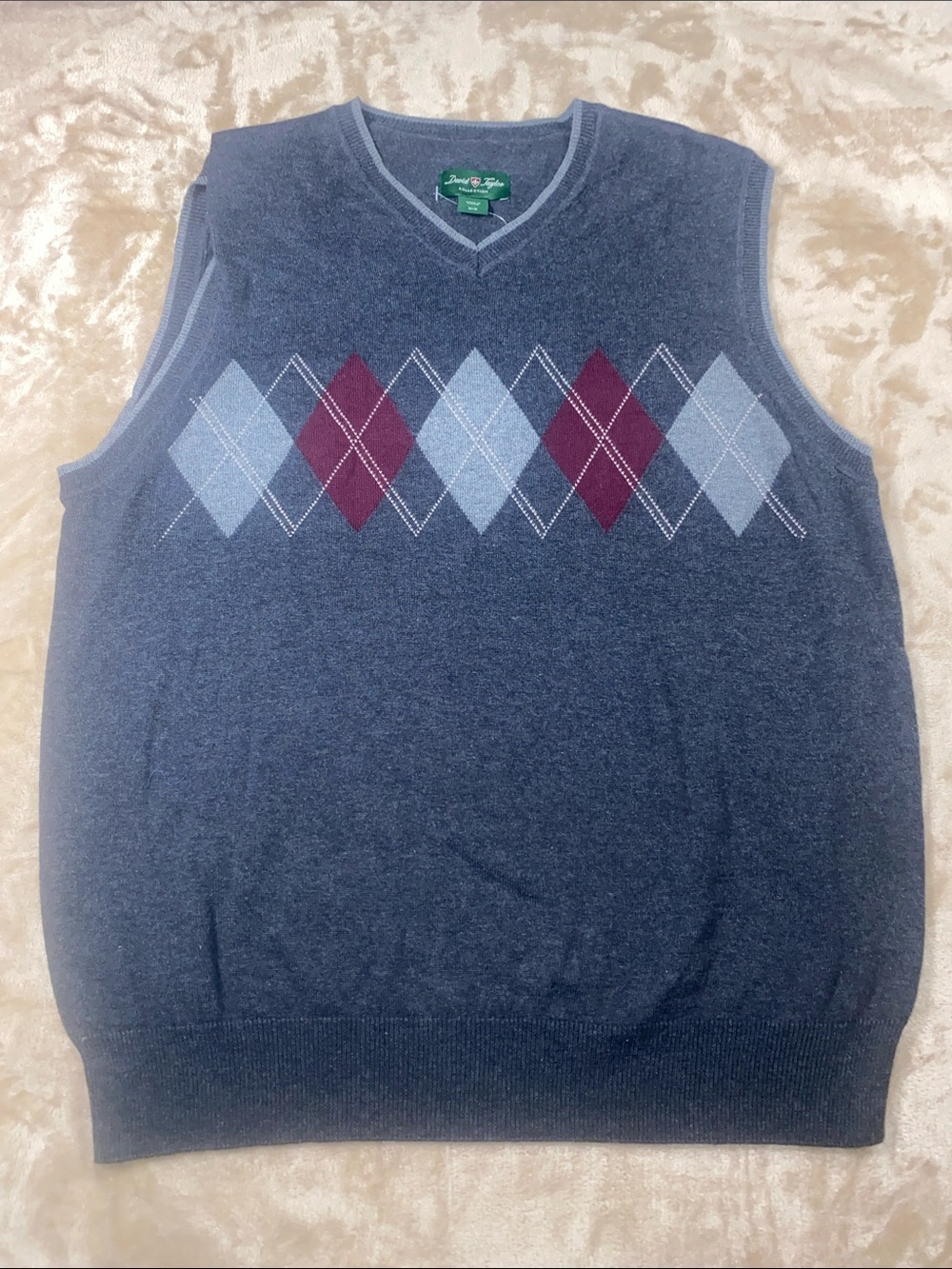 Vintage David Taylor Cotton Gray Argyle V-Neck Sweater Vest